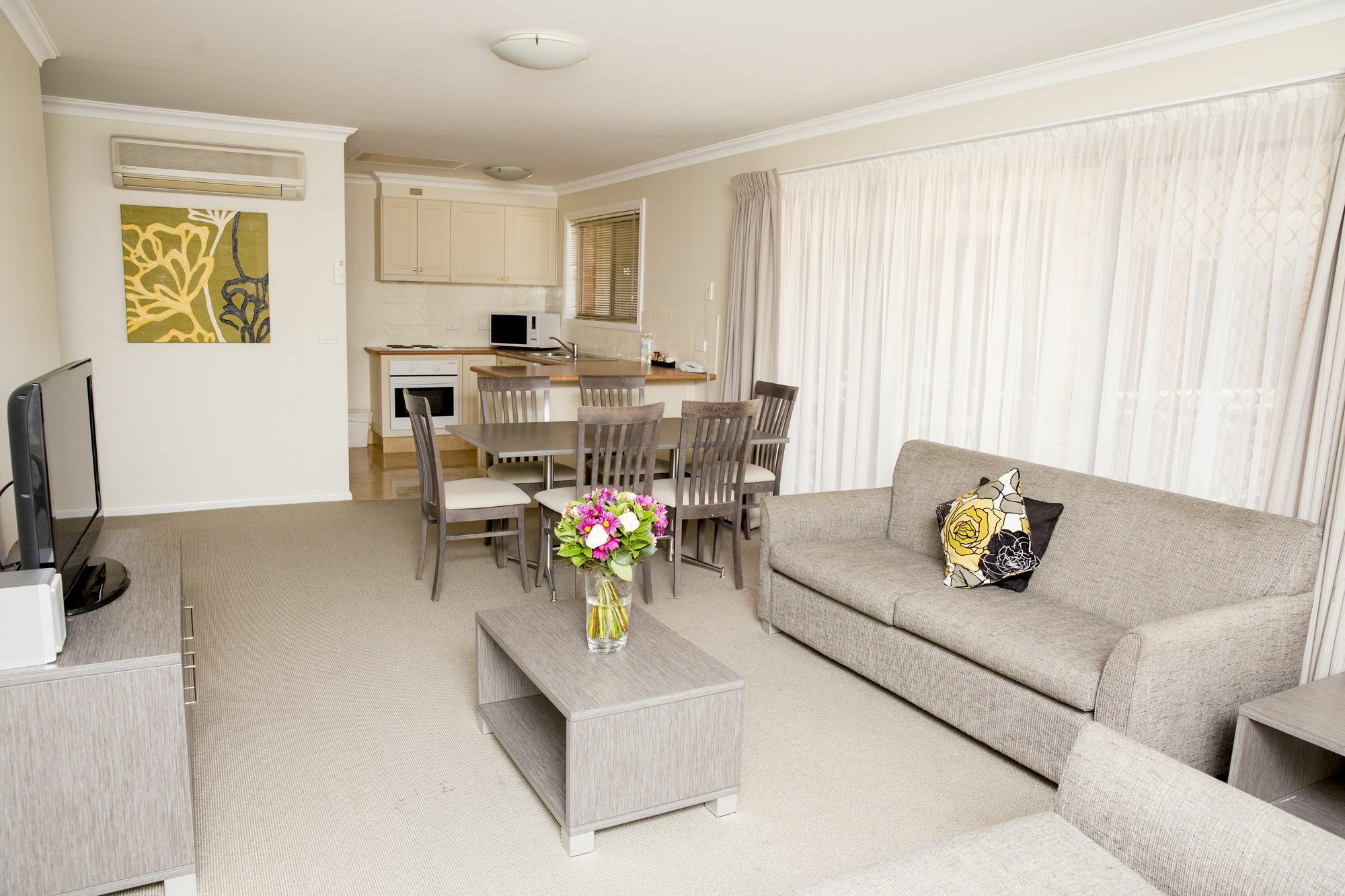 Charlotte Apartments บาเทิร์สต์ ภายนอก รูปภาพ