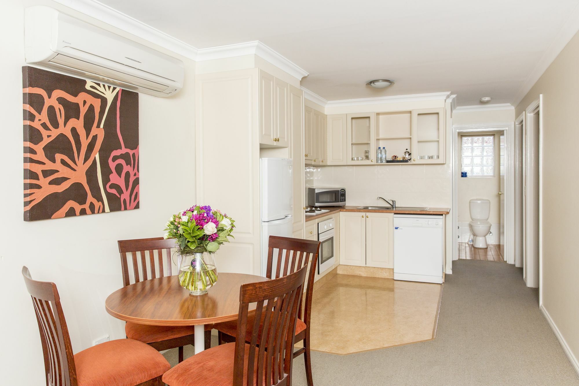 Charlotte Apartments บาเทิร์สต์ ภายนอก รูปภาพ