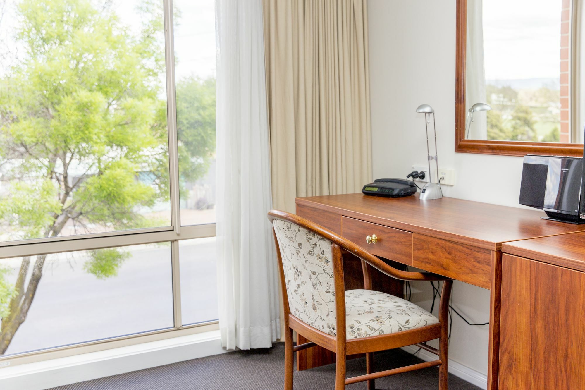 Charlotte Apartments บาเทิร์สต์ ภายนอก รูปภาพ