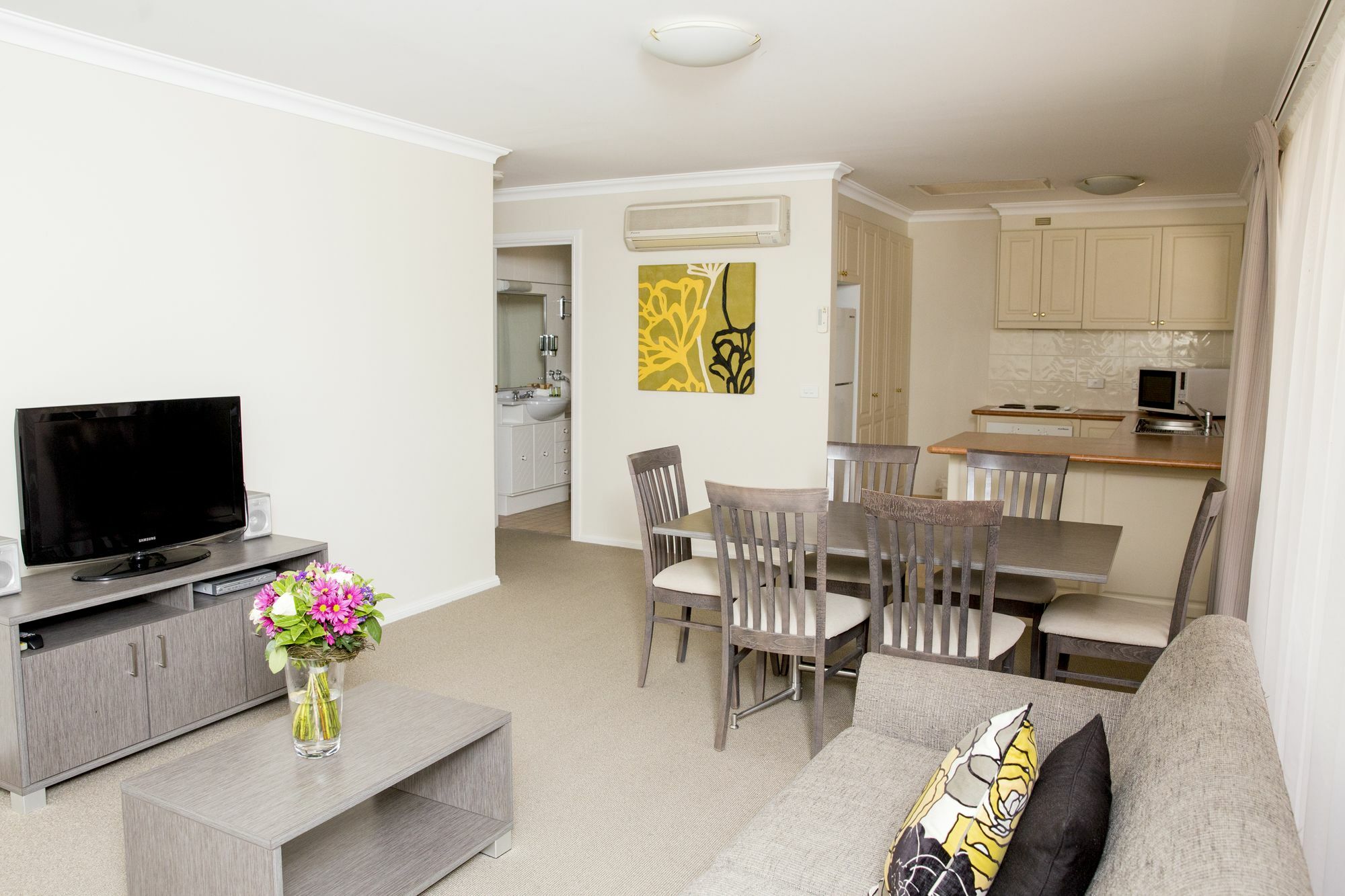 Charlotte Apartments บาเทิร์สต์ ภายนอก รูปภาพ