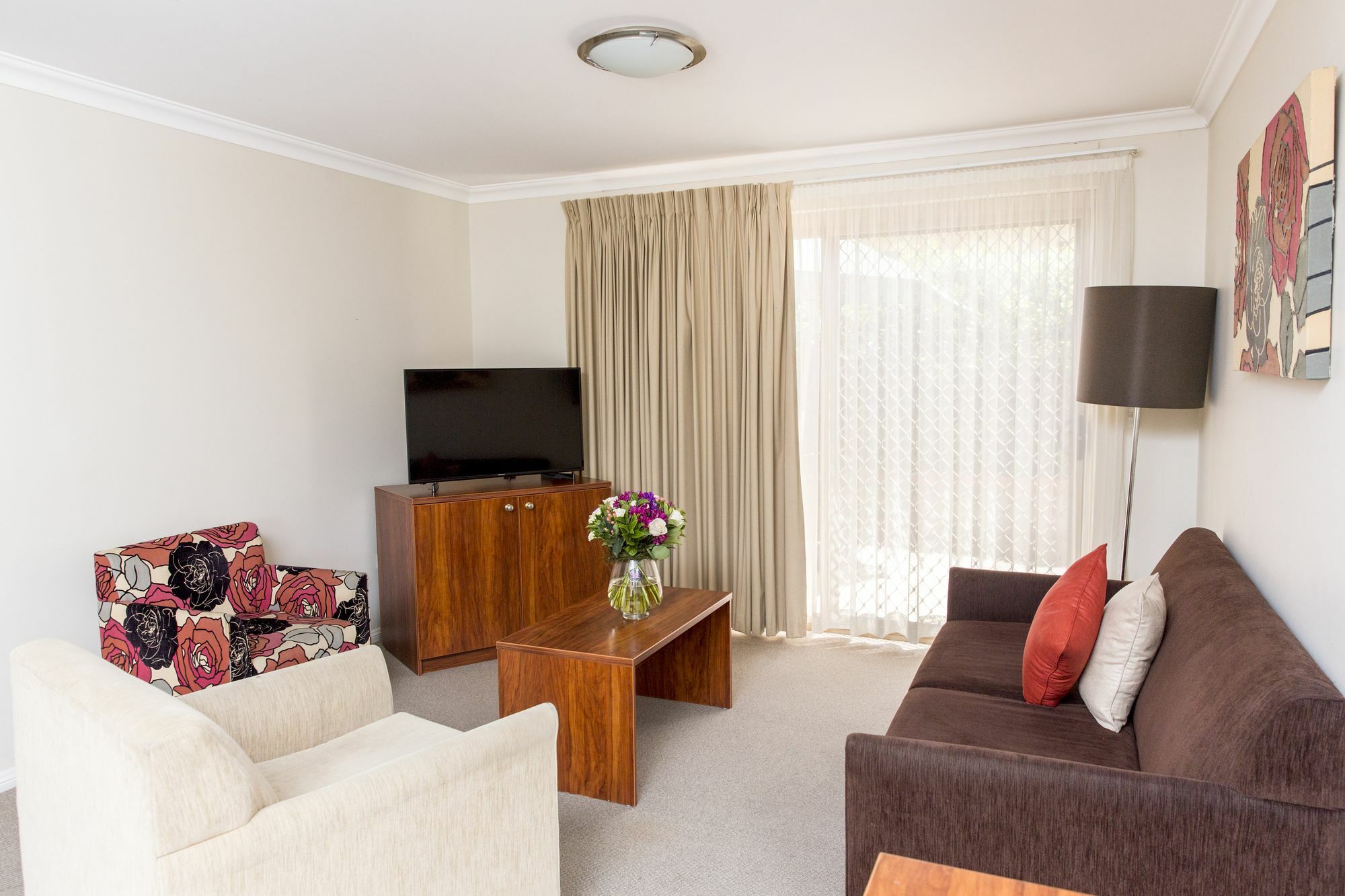 Charlotte Apartments บาเทิร์สต์ ภายนอก รูปภาพ
