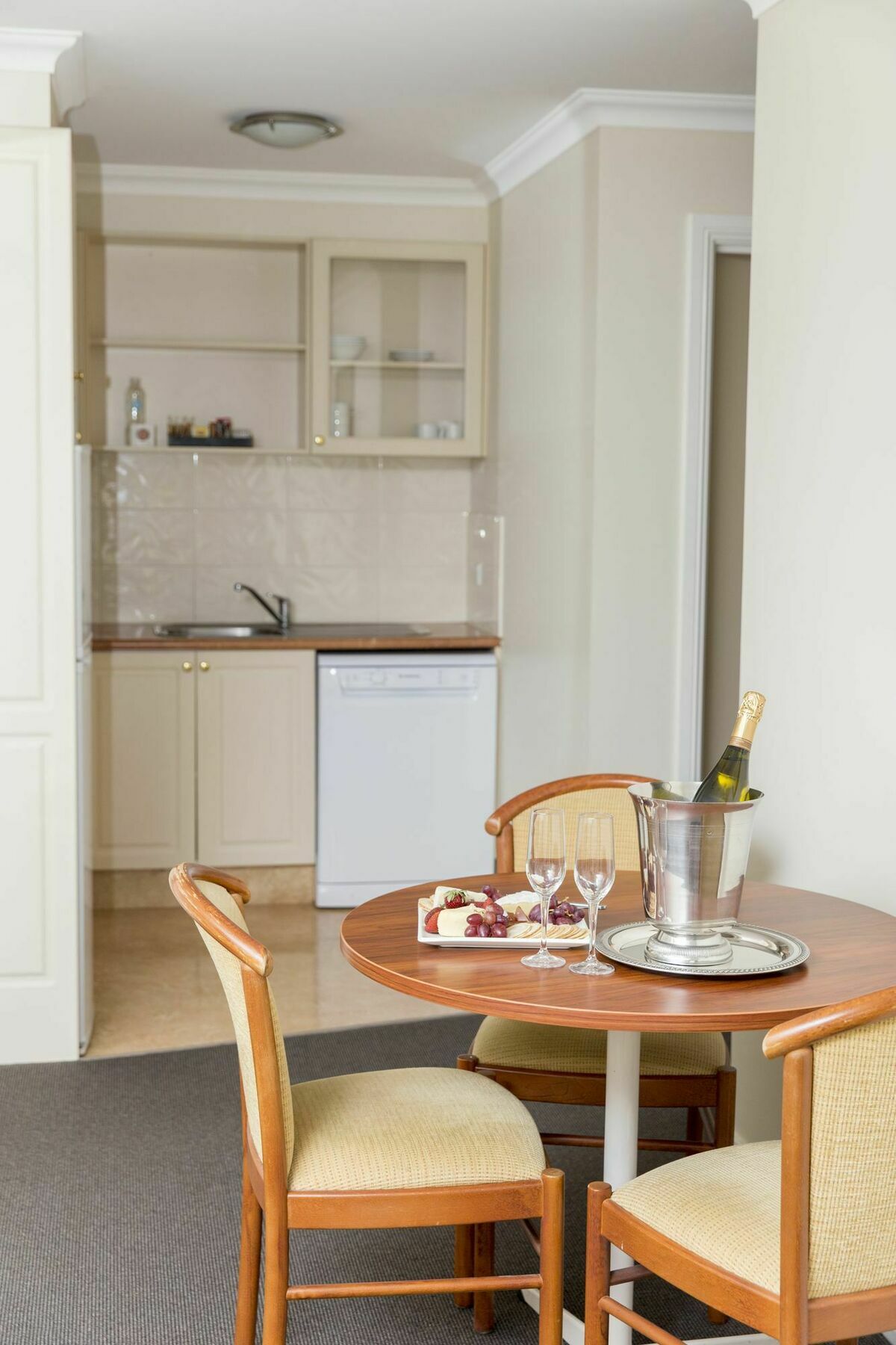 Charlotte Apartments บาเทิร์สต์ ภายนอก รูปภาพ